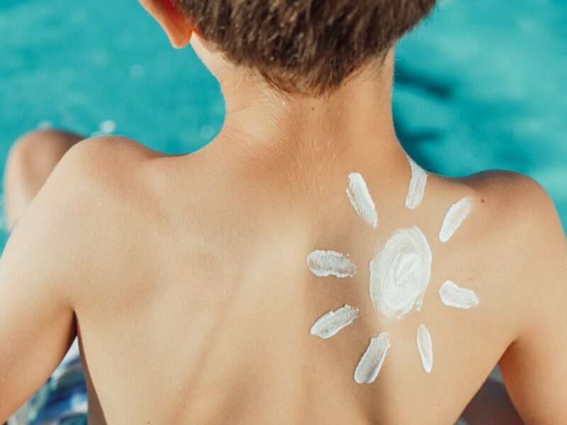 El error más común que todas cometemos al cuidar nuestra piel en verano (y cómo evitarlo)